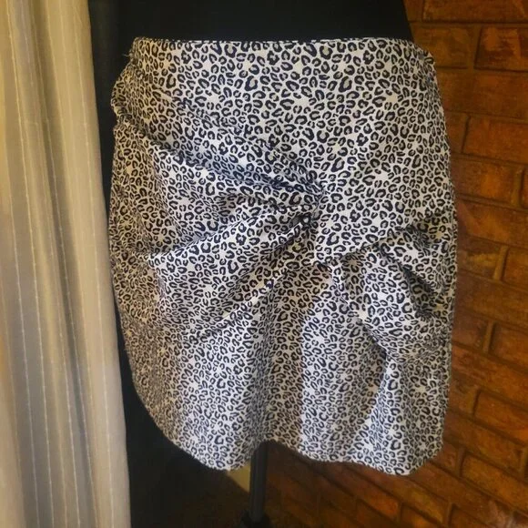 ZARA Leopard Front Knot/Gathered Mini Skirt - Size M - Picture 1 of 9